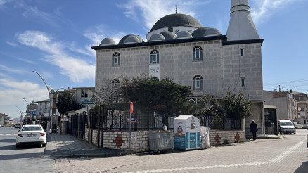 Sesi duyanlar cami tuvaletine koştu: Silahla vurulmuş halde bulundu