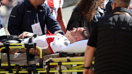 Sivassporda Rey Manaj şoku Ambulansla hastaneye kaldırıldı