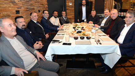 Hollanda Yozgatlılar Federasyonu iftar yemeğinde Kadınlar Günü kutlandı
