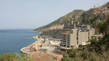 Çevre, Şehircilik ve İklim Değişikliği Bakanlığından Muğla ve Marmaris belediyelerine kaçak oteli yıkın talimatı Çevre, Şehircilik ve İklim Değişikliği Bakanlığından Muğla ve Marmaris belediyelerine kaçak oteli yıkın talimatı