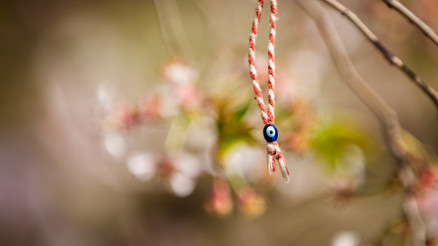 MARTENİÇKA BİLEKLİK RİTÜELİ 2025: Marteniçka ne zaman çıkarılır, anlamı nedir Marteniçka dilek bilekliği ritüeli nasıl yapılır