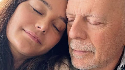 Genç yaşında kendini hasta kocasına adadı... Bu derde yürek kolay dayanmıyor: Bazen ben de bakıma ihtiyaç duyuyorum Genç yaşında kendini hasta kocasına adadı... Bu derde yürek kolay dayanmıyor: Bazen ben de bakıma ihtiyaç duyuyorum