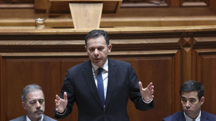 Portekizde güvenoyu alamayan hükümet düştü