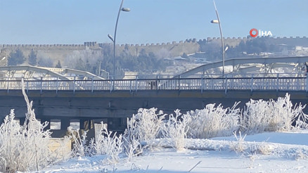 Göle eksi 18,5 derece ile dondu