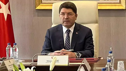 Bakan Tunç: Demokrasiyi güçlendirmeye çalışırken engellemelerle karşılaşıyoruz Bakan Tunç: Demokrasiyi güçlendirmeye çalışırken engellemelerle karşılaşıyoruz