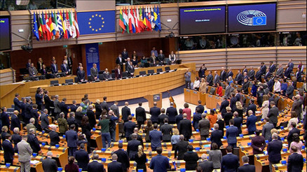 AP, Polonyalı vekile Holoskot anmasını bozduğu gerekçesiyle yasak getirdi