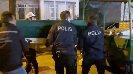 İstanbulda feci ölüm: Geri manevra yapan çöp kamyonu emekli öğretmeni ezdi