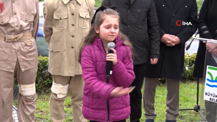 Çanakkale Zaferi anmasında şiir okuyan 10 yaşındaki kız çocuğunun gözyaşları...