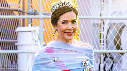 Kraliyet sarayında panik… Kate’in yaşadıkları unutulmadı… Hüzünlü kraliçe ‘hastalık’ bahanesiyle ortadan kayboldu Kraliyet sarayında panik… Kate’in yaşadıkları unutulmadı… Hüzünlü kraliçe ‘hastalık’ bahanesiyle ortadan kayboldu