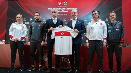 TFF ile TOGG arasında Milli Takımlar ana sponsorluk anlaşması imzalandı TFF ile TOGG arasında Milli Takımlar ana sponsorluk anlaşması imzalandı