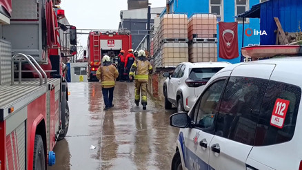İstanbulda kimyasal madde alarmı: İşçiler tahliye edildi