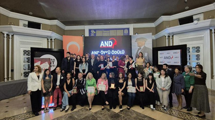 Ödüllü öykülerin geliri burs oldu