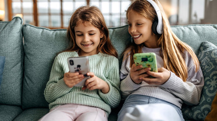 MEB araştırdı... İlkokul öğrencisi cep telefonundan ayrı kalamıyor