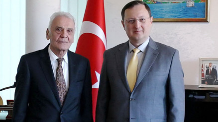 Yeni Berlin Büyükelçimiz Gökhan Turan göreve başladı Yeni Berlin Büyükelçimiz Gökhan Turan göreve başladı