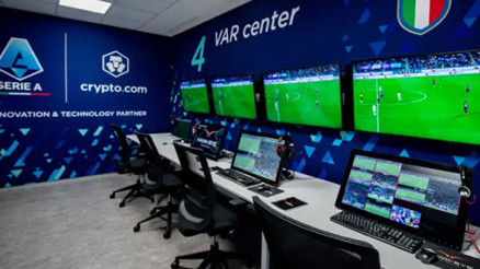 İtalya Serie Ada VAR kararı: Pozisyonlar dev ekranlarda gösterilecek