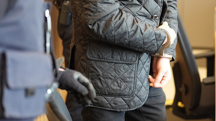 Cinsel istismardan yargılanan savcıya yeniden yargı yolu