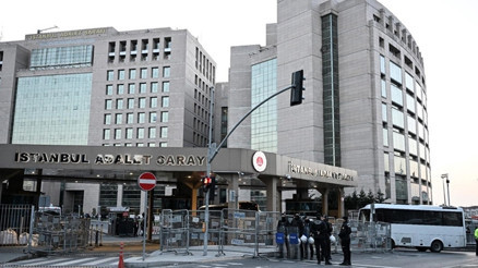 Son dakika... İstanbuldaki yolsuzluk soruşturmasında 3 şirkete daha el konuldu