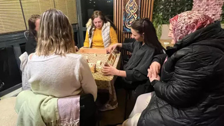 Bursada Kadınlar Kahvehanesine yoğun ilgi... Birbiriyle tanışıp dertleşiyorlar