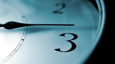 YAZ SAATİ UYGULAMASI SON DURUM BİLGİSİ 2025 || Türkiyede saatler ileri alınacak mı Yaz saati uygulaması ne zaman başlıyor