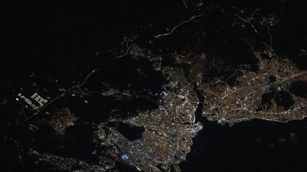 Uzaydan kaydedildi: İstanbulun dikkat çeken gece görüntüsü... Net şekilde görüldü