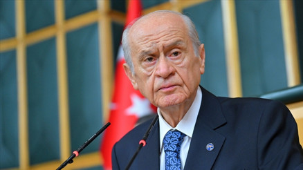 Bahçeli’den gazetecilere telefon