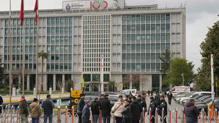 İBBye yönelik yolsuzluk operasyonu... Para sayma görüntülerinin çekildiği iddia edilen ofisin sahibi avukat Gökhan Taşkapan konuştu İBBye yönelik yolsuzluk operasyonu... Para sayma görüntülerinin çekildiği iddia edilen ofisin sahibi avukat Gökhan Taşkapan konuştu