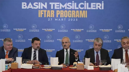 Bakan Uraloğlu: Google’ın algoritma değişikliğini yakından takip ediyoruz