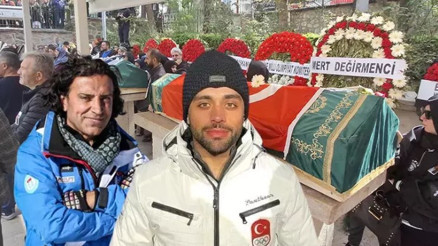 Uludağ’da otel yangınında vefat eden baba ile oğlunun cenazeleri defnedildi