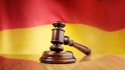 Yardımla lüks yaşamı mahkeme affetmedi