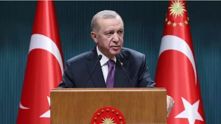 Cumhurbaşkanı Erdoğan, Amfibi Kolordu Komutanlığında görevli personeli bayramlarını tebrik etti