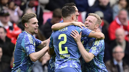 Ajax, PSVyi deplasmanda devirdi Farioli şampiyonluğa koşuyor