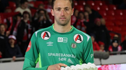 Haalandın kariyerine başladığı Norveçin Bryne Kulübü, maçın oyuncusuna yumurta hediye etti