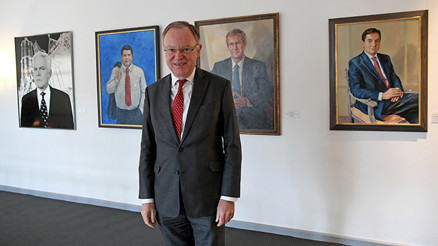 Stephan Weil istifa ediyor Stephan Weil istifa ediyor