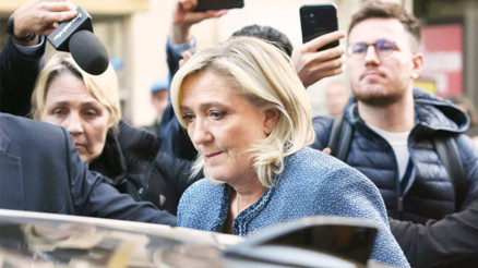 Marine Le Pen ne yapacak Emekli mi olacak mücadeleye devam mı edecek