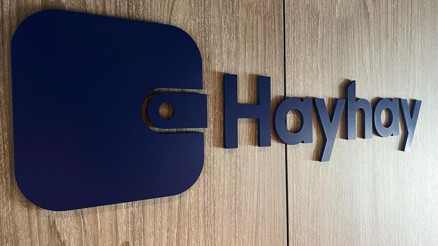 Hayhay kendi lisansını aldı