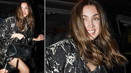 Güzel oyuncuya yeni kısmet çıktı... Onu görünce gözlerinin içi gülüyor... Gel, benim gelinim ol