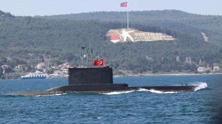 Dumlupınar ile Atılay Denizaltısı şehitleri anıldı Dumlupınar ile Atılay Denizaltısı şehitleri anıldı