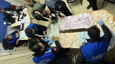Parayı 8 zabıta 1 saatte saydı Yakalanan dilenciden akla zarar uzay savunması