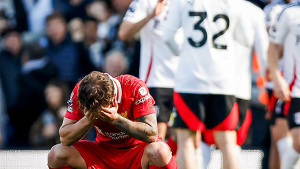 Lider Liverpoola Fulham engeli