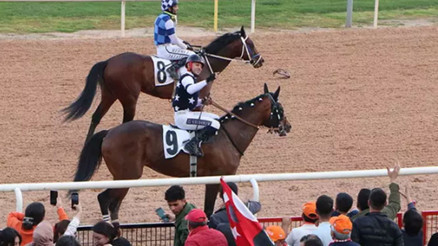 Adana’da Akdeniz Derbisi’nin kazananı ‘Dapper Man’ oldu