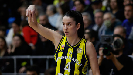 Fenerbahçe Opet, kadın basketbolunun bir numaralı kupasında üçüncü şampiyonluğun peşinde