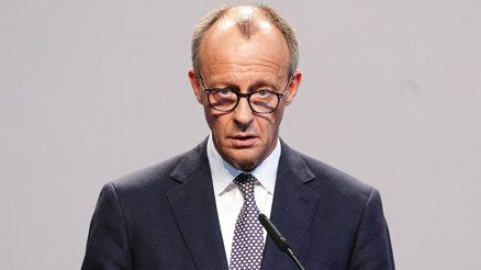 ‘Yapacak çok işimiz var’ diyerek protokolü tanıttı