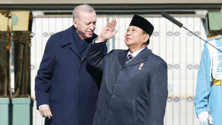 Endonezya Cumhurbaşkanı’na GÖKBEY’li karşılama