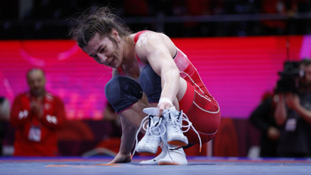 Milli sporcu Yasemin Adar Yiğit, gümüş madalyayla kariyerini noktaladı