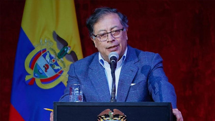 Kolombiya Cumhurbaşkanı Petrodan Latin Amerika ve Karayiplerin birliği için mücadele edeceğim mesajı