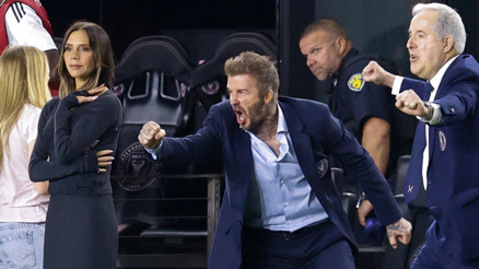 Yılların eskitemediği aşkını bir kez daha haykırdı: Bir de karıma laf ederler