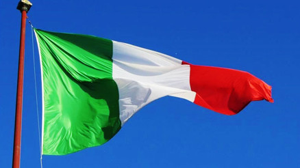 İtalya’nın sınır dışı ettiği düzensiz göçmenler Arnavutluk’a ulaştı