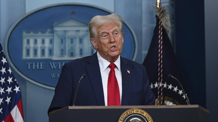 Trump, Güney Afrikayı beyaz çiftçileri aileleriyle birlikte öldürmekle suçladı: G20 zirvesine katılmak istemiyor Trump, Güney Afrikayı beyaz çiftçileri aileleriyle birlikte öldürmekle suçladı: G20 zirvesine katılmak istemiyor