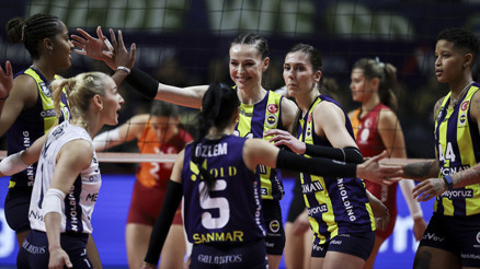 Fenerbahçe Medicana, Sultanlar Liginde finalde Galatasaray Daikin derbiyi 5 sette kaybetti