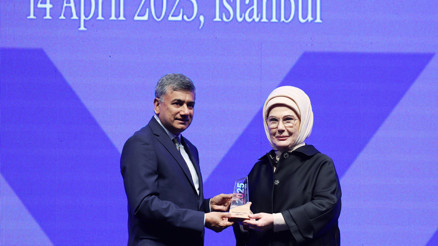 Emine Erdoğana Küresel Donörler Forumundan En İyi Kadın Lider Ödülü